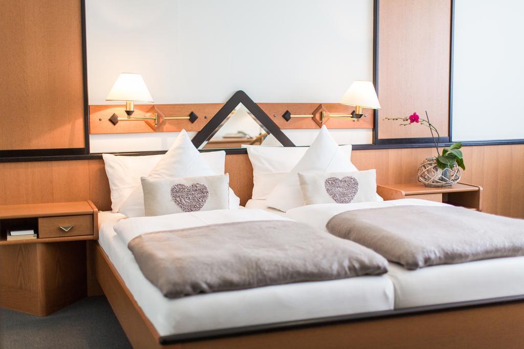 Hotel Kristall Weisswasser Luaran gambar